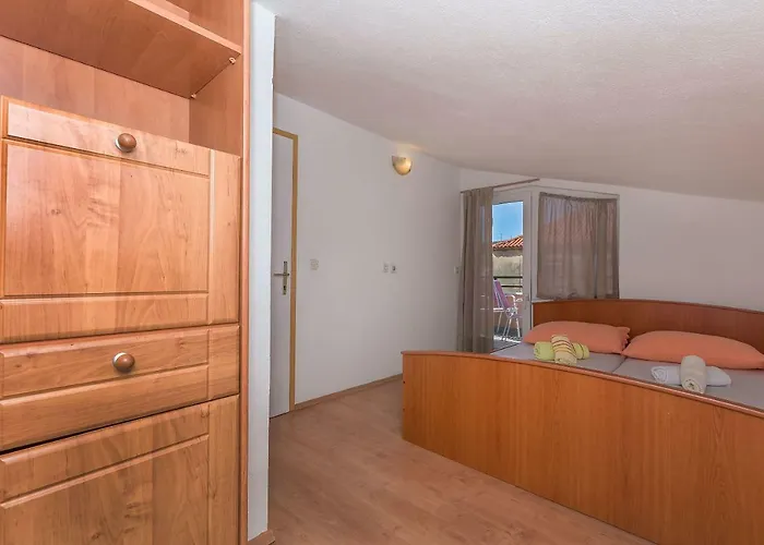 Mandic Apartment *